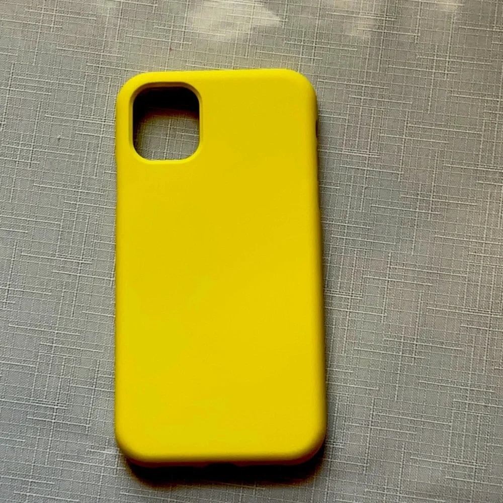 Apple iPhone 11 Yellow phone case silicone.